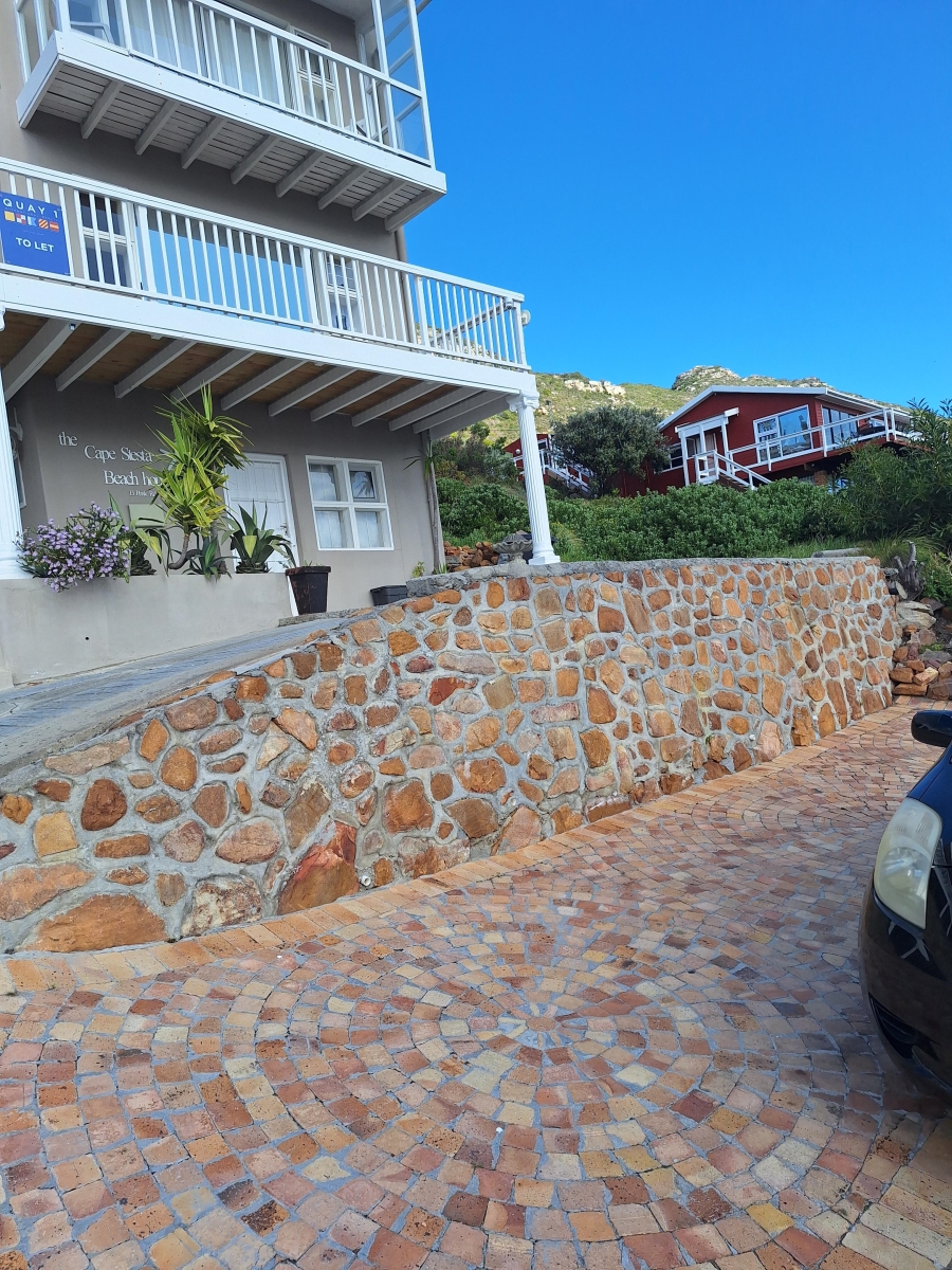 To Let 3 Bedroom Property for Rent in Fish Hoek Western Cape